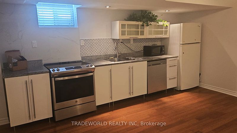 Aurora House for rent - 2 Bedrooms in Aurora