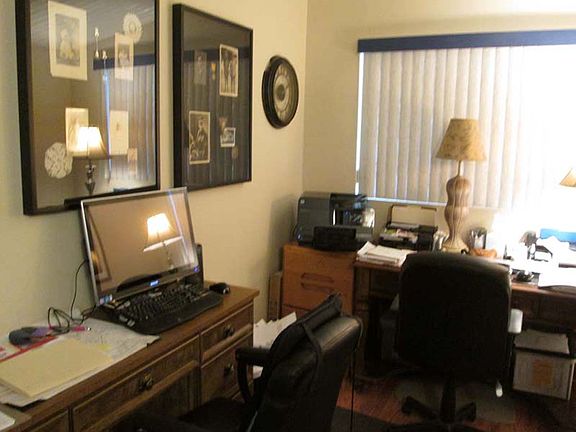 4th image of 601 N Kirby St Space 427