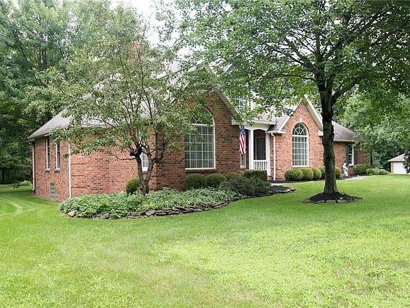 3rd image of 12 Silent Meadows Dr