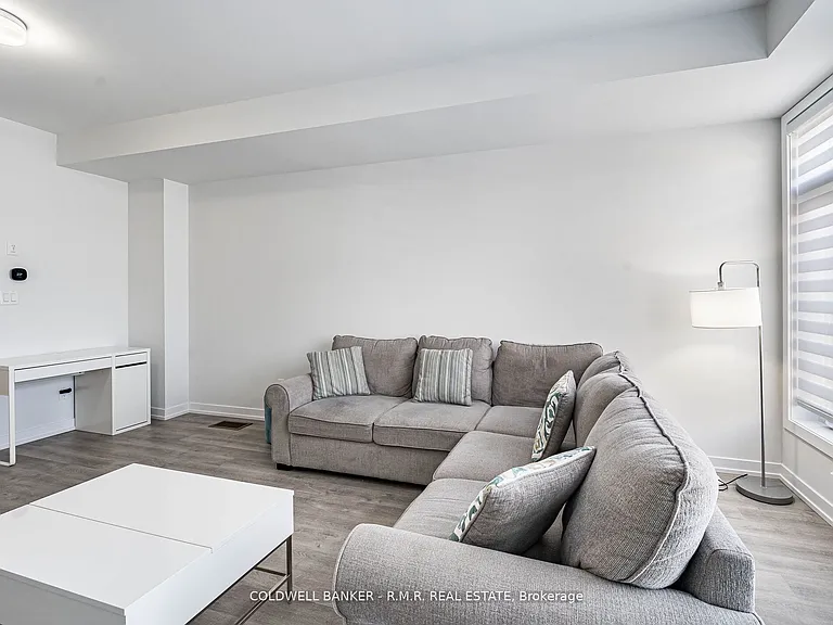 136 Brockley Dr — Photo 28
