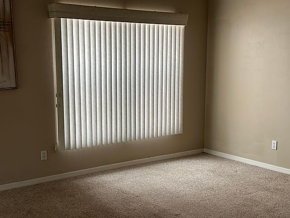 4th image of 15216 Cricket Ln