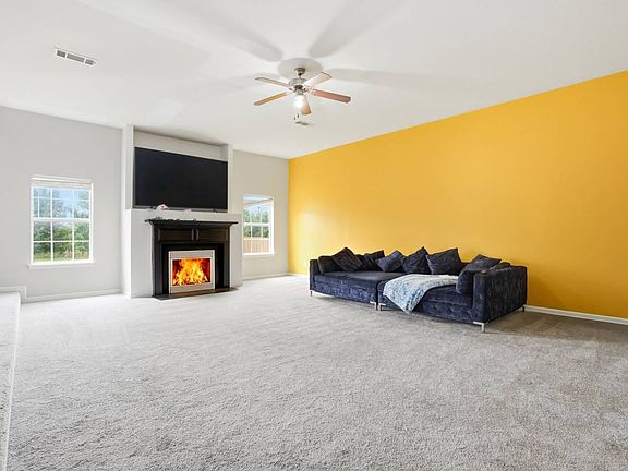 5th image of 3556 Cragstone Rd