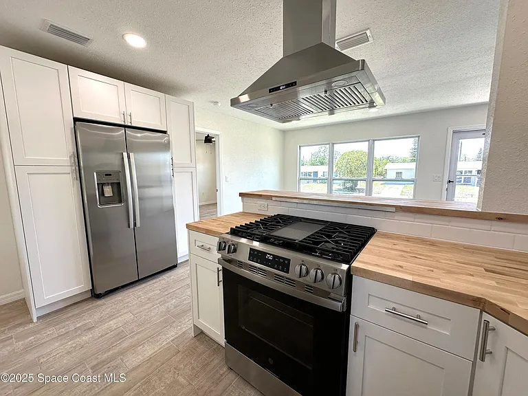 4440 Stuart Ave — Photo 6