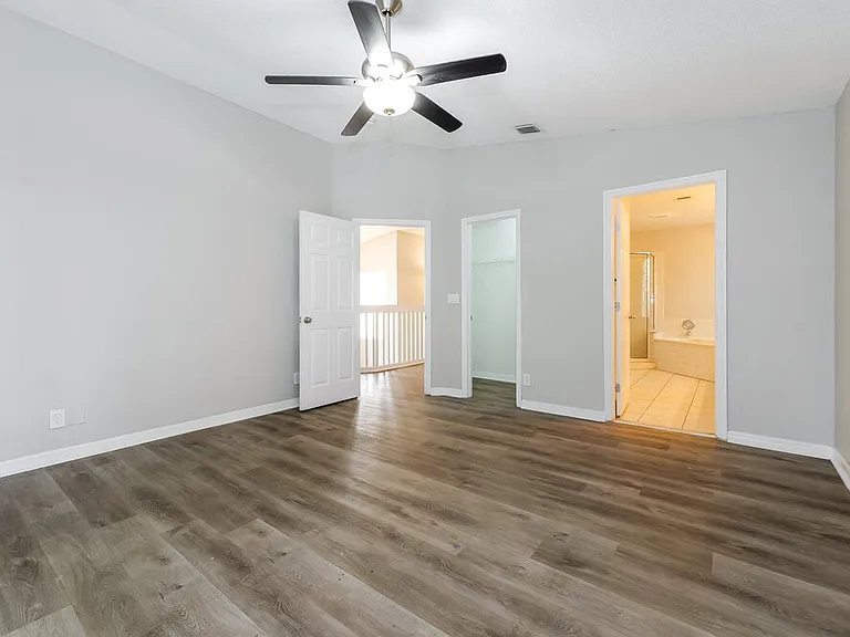 4124 Pine Hollow Cir — Photo 8