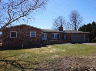 19956 Meadow Ridge Dr, Goshen, IN 46526