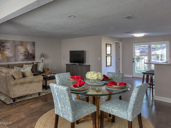 4th image of 2705 Shady Oak Ln