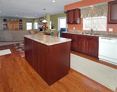 3rd image of 119 Bradford Square Dr