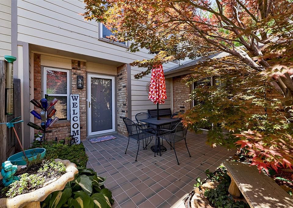 1st image of 12213 High Meadow Ct