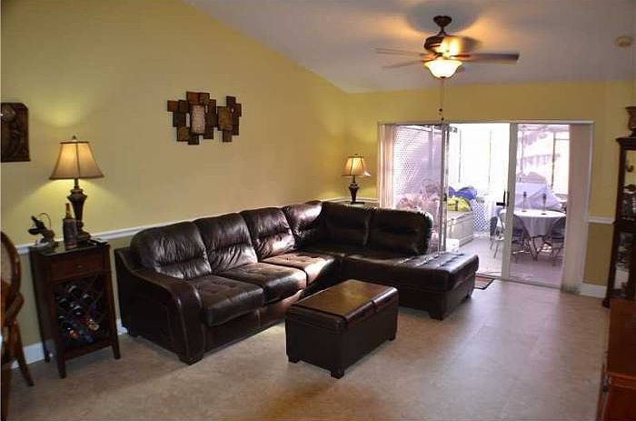 2nd image of 1249 W Lakes Dr