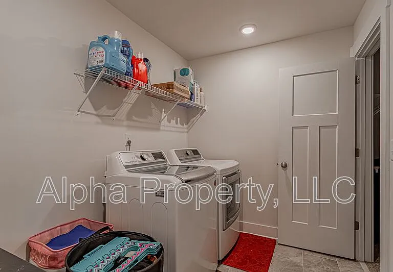 126 Pewter Cir — Photo 32