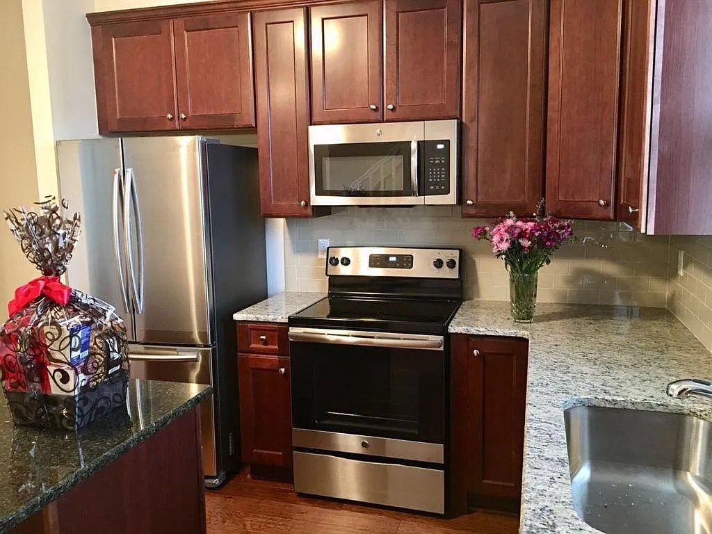 4612 Bradley Dr — Photo 2