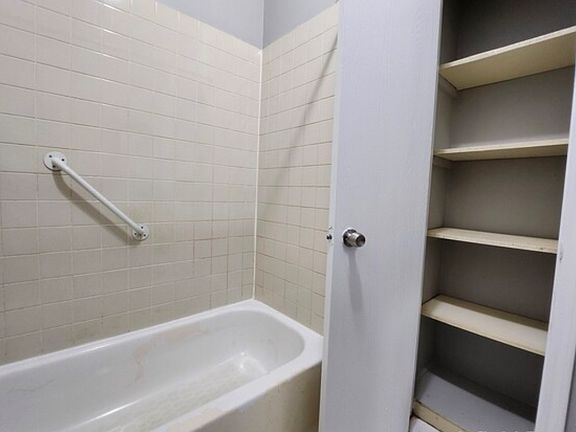 5th image of 6802 S Harper Ave