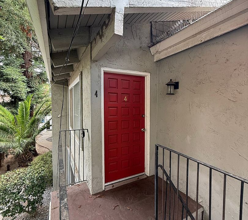 1st image of 2819 E St APT 4