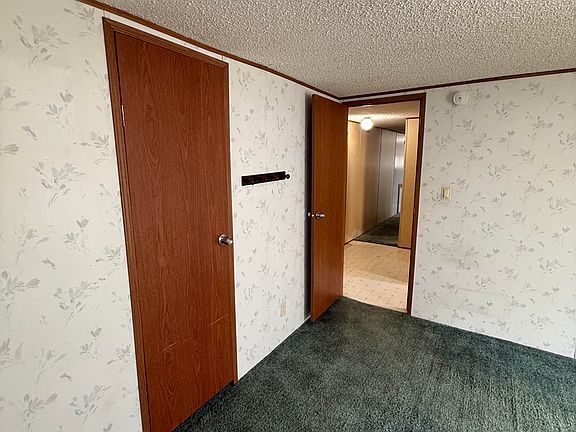 4th image of 121 Joleon Ct