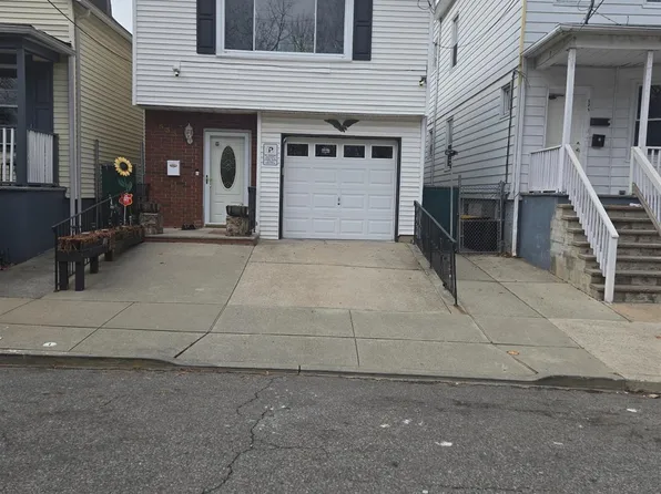533 W Side Ave, Perth Amboy, NJ 08861