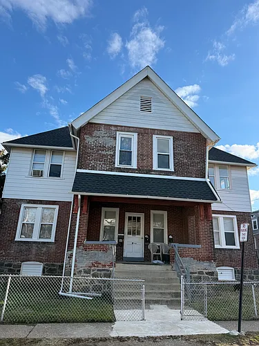 21 Pine St #D Photo 1