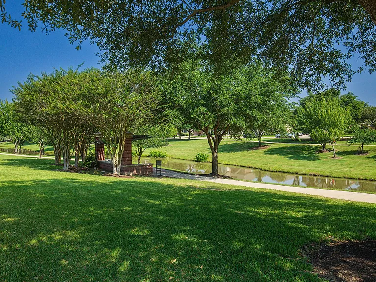17303 Quiet Shores Dr — Photo 4