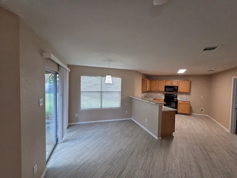 8138 Mossberg Dr — Photo 12