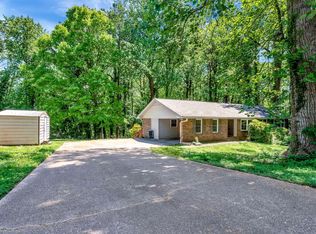 278 Hokes Pl SW, Lilburn, GA 30047