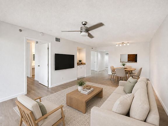 4th image of 340 NW 67th St APT 108