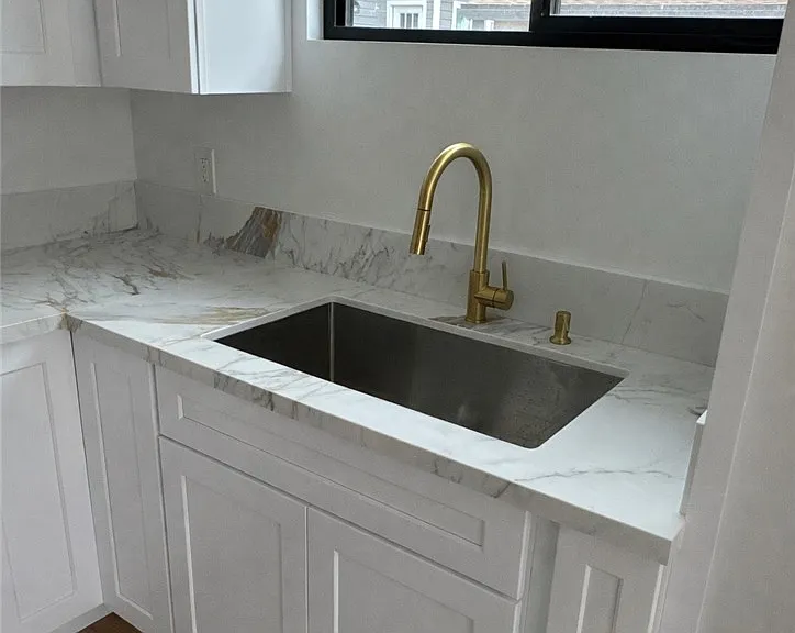 551 W Crescent Dr — Photo 4
