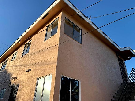 3rd image of 3762 36th St #1/2