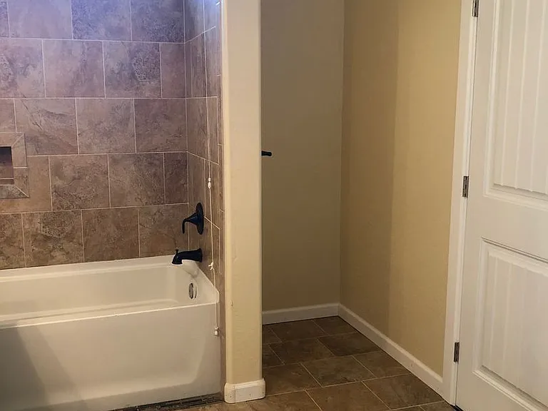 7908 E Roundup Dr — Photo 17