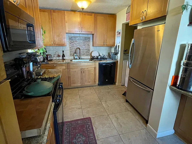 7323 N Willamette Blvd — Photo 10