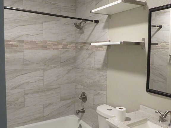 5th image of 1005 S 5th St #B