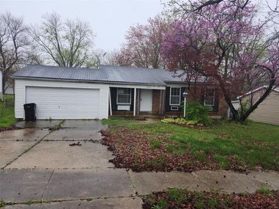 6081 Silver Fox Dr, Florissant, MO, 63034