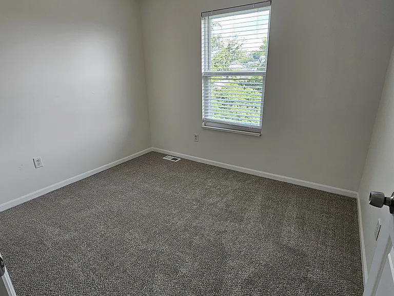 138 Wagnalls Ct — Photo 23