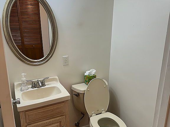 1/2 bath