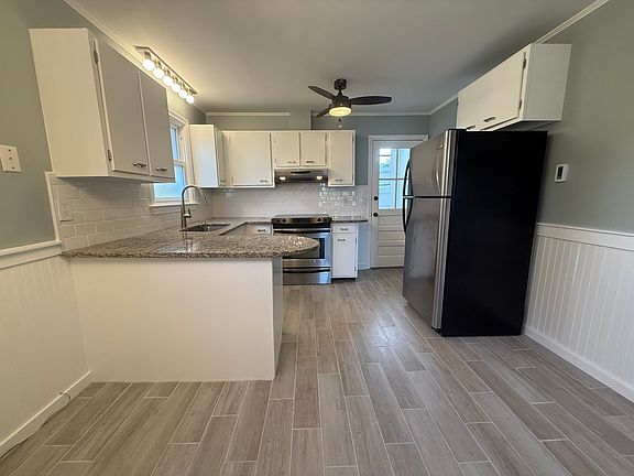 3rd image of 617 New Haven Ave