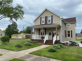 211 S 4th St, Breese, IL 62230