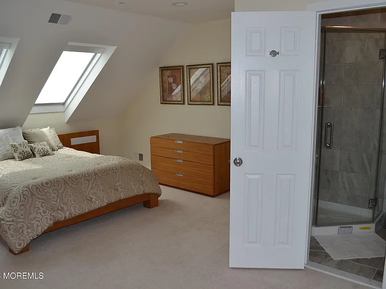900 Ocean Ave #29 — Photo 37