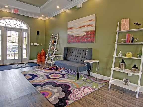 Leasing Office Entrance
