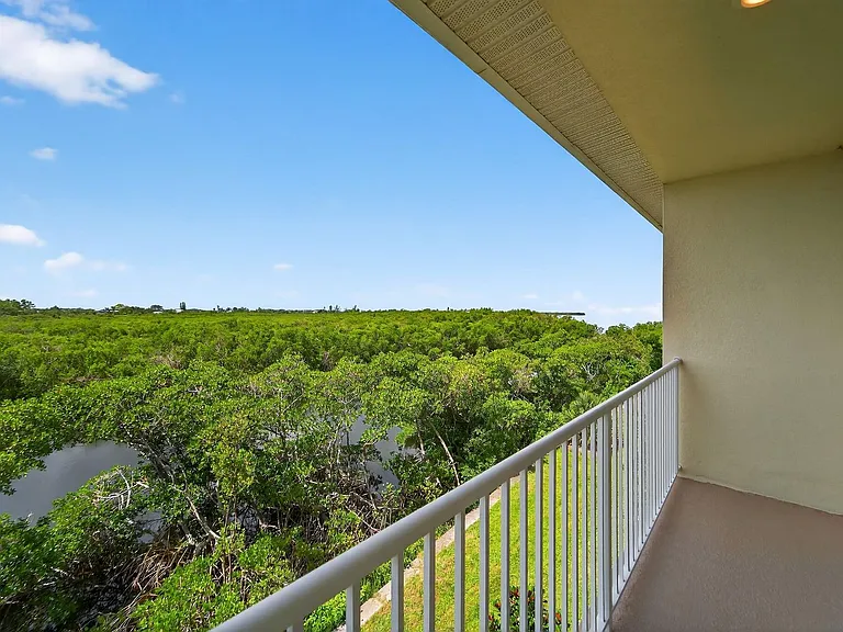 3266 Mangrove Point Dr — Photo 49