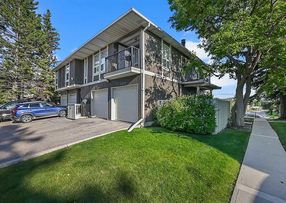 1st image of 544 W Blackthorn Rd NE #1402
