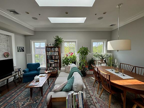 4th image of 531 Garden St APT 4