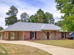 724 Lee Road 520, Phenix City, AL 36870