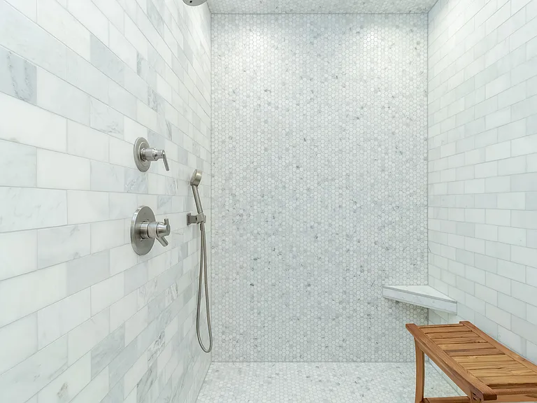 1168 SE Sentry Dr — Photo 5