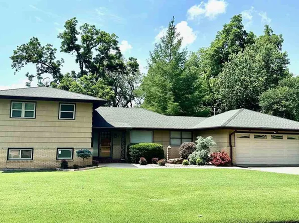 132 Parkview Ln, Ponca City, OK 74601