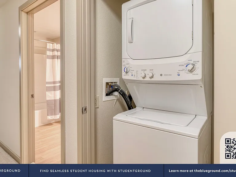 Washer/Dryer in Apartment