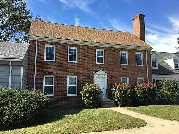 3rd image of 213 Brookwood Ave