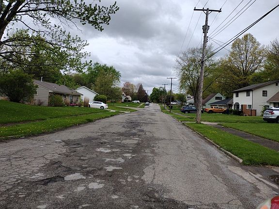 4th image of 2190 Windsor Ave