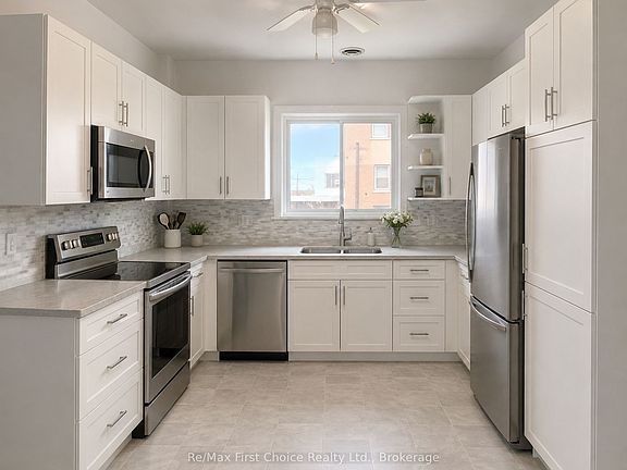 5th image of 138 Rowand St