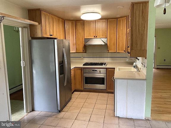 3rd image of 10600 Parrish Ln
