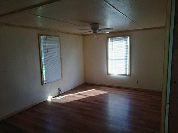 3rd image of 107 N Edgewood St