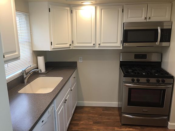 5th image of 2310 Olive Ave