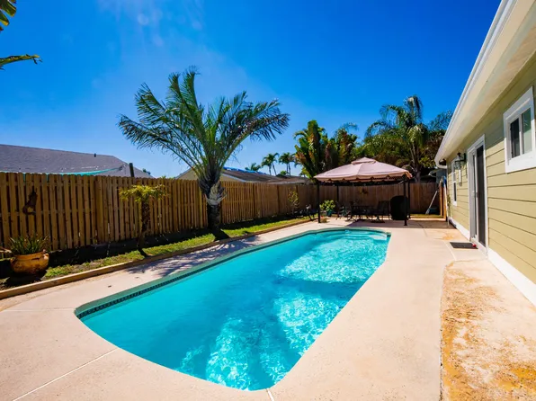 7791 Blairwood Circle N, Lake Worth, FL 33467